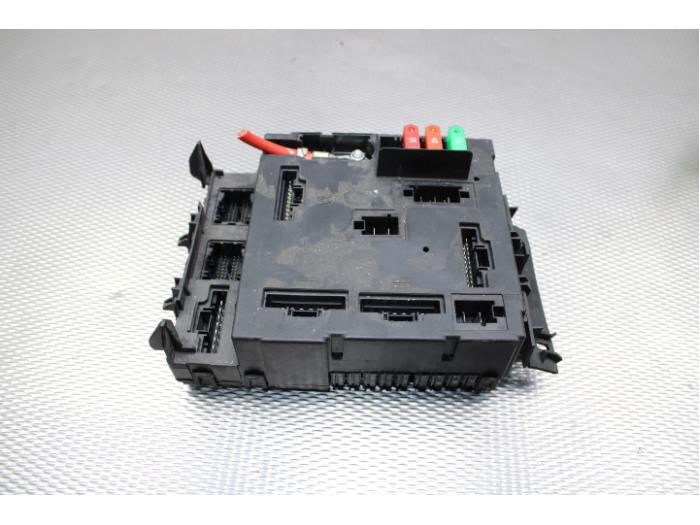 Used Smart Fortwo Coupé (451.3) 1.0 45 KW Fuse box A4519004901