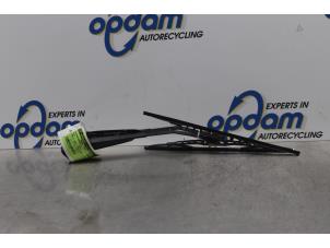 Used Rear wiper arm Ford Transit Connect 1.8 TDCi 90 Price on request offered by Gebr Opdam B.V.
