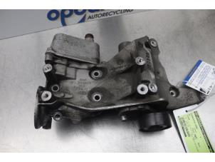 Used Alternator lower bracket Volkswagen Tiguan Price on request offered by Gebr Opdam B.V.