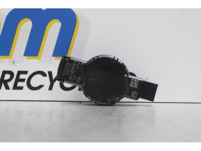 Begagnade Regnsensor BMW 1 serie (F20) 116i 1.6 16V Pris på förfrågan erbjuds av Gebr Opdam B.V.