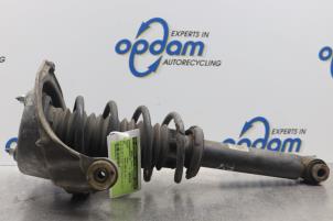 Used Front shock absorber rod, right Peugeot 407 (6D) 2.0 16V Price € 30,00 Margin scheme offered by Gebr Opdam B.V.