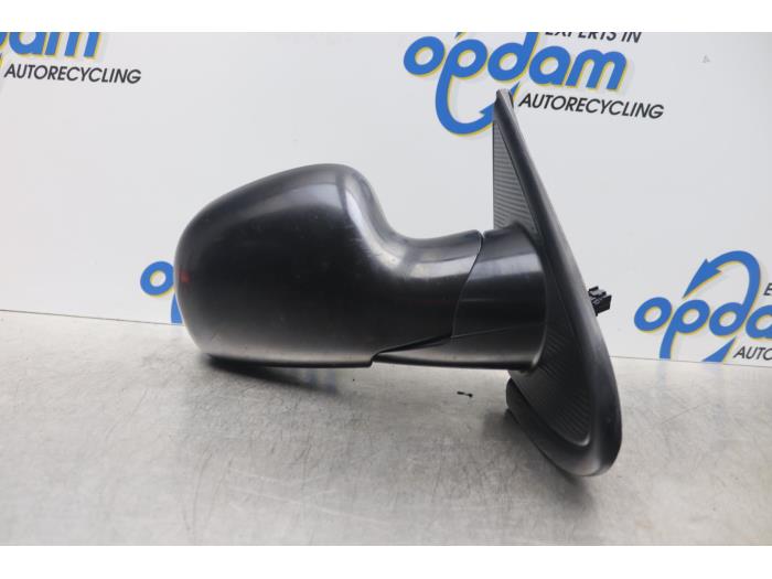 Wing mirror, right from a Chrysler Voyager/Grand Voyager (RG) 3.3 V6 2006