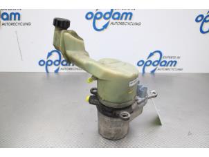 Used Power steering pump Ford Fiesta 5 (JD/JH) 1.6 TDCi 16V Price on request offered by Gebr Opdam B.V.