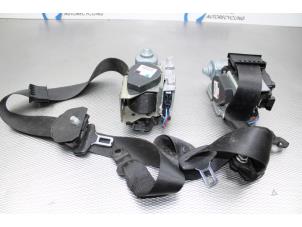 Used Set of front seatbelts Mercedes E (W211) 3.0 E-280 CDI 24V Price on request offered by Gebr Opdam B.V.