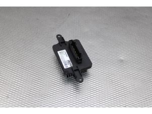 Used Heater resistor Citroen DS5 (KD/KF) 2.0 165 HYbrid4 16V Price on request offered by Gebr Opdam B.V.