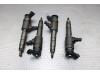 Injector (diesel) from a Peugeot 308 2016
