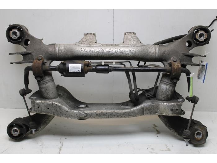 Begagnade Underram BMW 7 serie (E65/E66/E67) Pris € 128,00 Marginaltabell erbjuds av Gebr Opdam B.V.