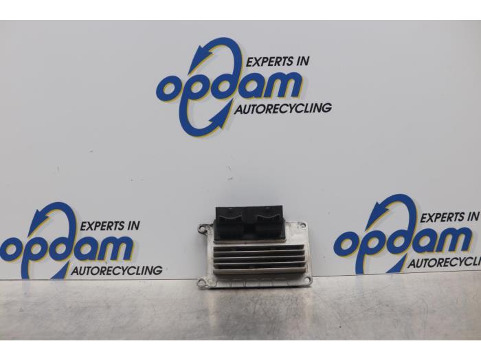 Used Engine management computer Renault Clio II (BB/CB) Price on request offered by Gebr Opdam B.V.