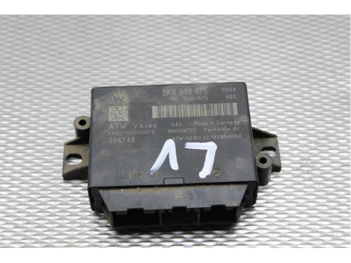 Begagnade PDC-modul Volkswagen Caddy III (2KA,2KH,2CA,2CH) 1.6 TDI 16V Pris på förfrågan erbjuds av Gebr Opdam B.V.