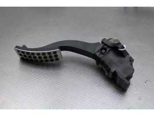 Used Throttle pedal position sensor Mercedes GLA (156.9) 1.6 200 16V Price € 60,00 Margin scheme offered by Gebr Opdam B.V.