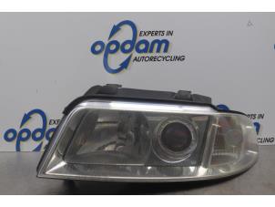 Używane Reflektor lewy Audi A4 (B5) 1.6 Cena € 35,00 Procedura marży oferowane przez Gebr Opdam B.V.