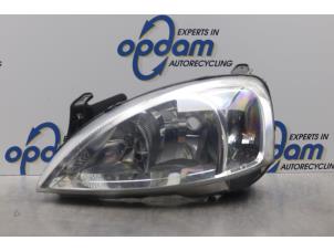 Used Headlight, left Opel Combo (Corsa C) 1.7 DI 16V Price € 35,00 Margin scheme offered by Gebr Opdam B.V.