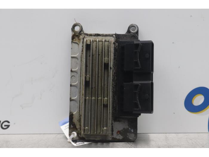 Used Engine management computer Renault Clio II (BB/CB) 1.2 16V Price on request offered by Gebr Opdam B.V.