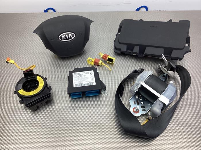 Airbag set+module from a Kia Picanto (TA) 1.0 12V 2012