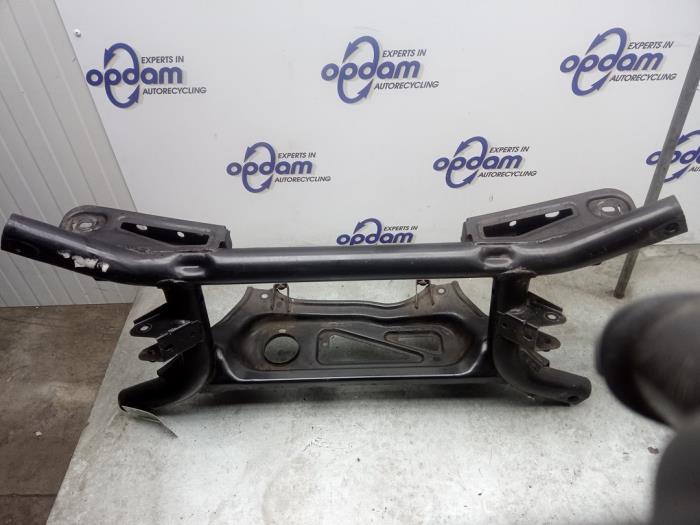 Used Subframe Jeep Compass (PK) 2.0 16V 4x2 Price € 128,00 Margin scheme offered by Gebr Opdam B.V.