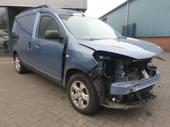 Usagé Moteur Dacia Dokker Express (8S) 1.5 dCi 90 Prix € 808,00 Règlement à la marge proposé par Gebr Opdam B.V.