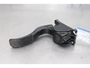 Used Throttle pedal position sensor Mercedes Sprinter 3,5t (906.63) 319 CDI,BlueTEC V6 24V Price on request offered by Gebr Opdam B.V.
