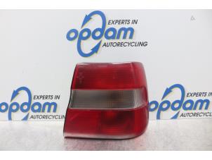 Używane Tylne swiatlo pozycyjne prawe Volvo S70 2.5 20V Cena € 30,00 Procedura marży oferowane przez Gebr Opdam B.V.