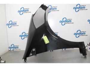 Used Front wing, right Renault Clio II (BB/CB) 1.2 16V Price € 50,00 Margin scheme offered by Gebr Opdam B.V.