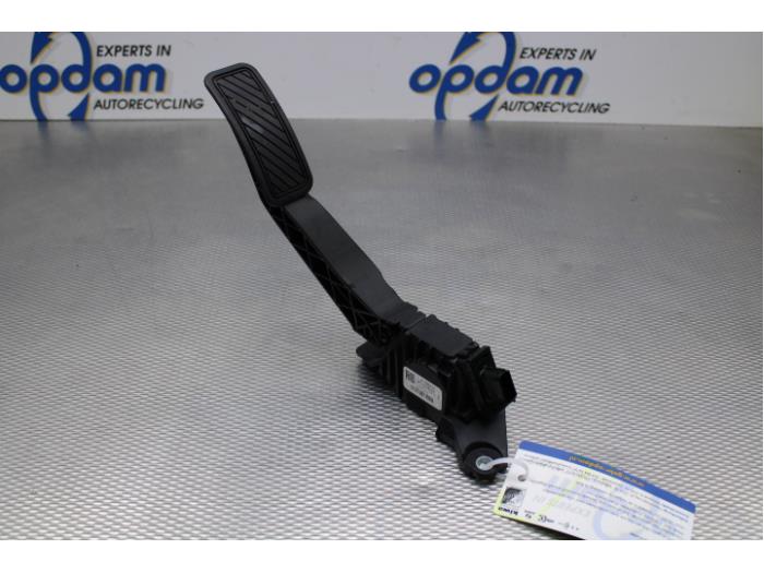 Begagnade Gaspedalsensor Ford EcoSport (JK8) 1.0 EcoBoost 12V 125 Pris € 30,00 Marginaltabell erbjuds av Gebr Opdam B.V.