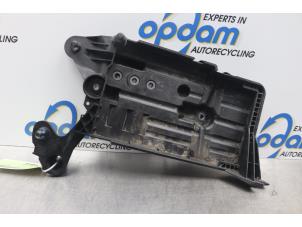 Used Battery box Skoda Octavia Combi (5EAC) 1.0 TSI 12V Price € 25,00 Margin scheme offered by Gebr Opdam B.V.