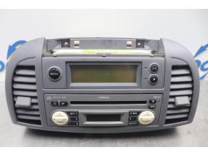 Gebrauchte Radio Nissan Micra (K12) 1.2 16V Preis auf Anfrage angeboten von Gebr Opdam B.V.
