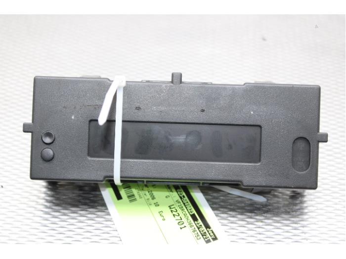 Begagnade Innerdisplay Renault Clio III (BR/CR) 1.4 16V Pris € 34,00 Marginaltabell erbjuds av Gebr Opdam B.V.