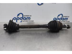 Used Front drive shaft, left Opel Movano Combi 2.2 DTI Price € 50,00 Margin scheme offered by Gebr Opdam B.V.