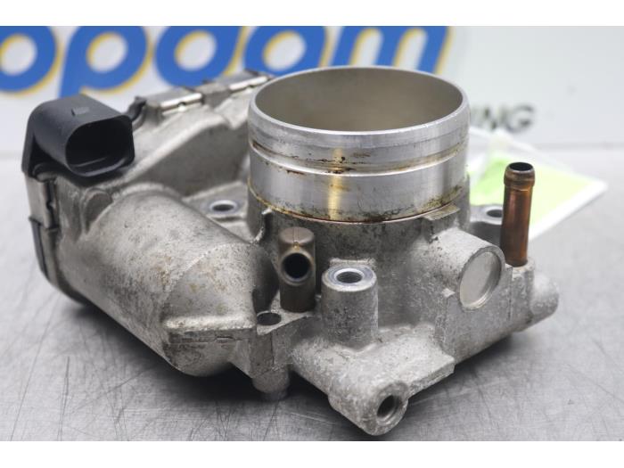 Gebrauchte Drosselklappengehäuse Volkswagen Golf IV (1J1) 2.0 Preis € 85,00 Margenregelung angeboten von Gebr Opdam B.V.