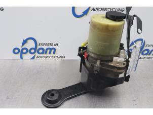 Used Power steering pump Opel Vectra C GTS 2.2 DIG 16V Price € 100,00 Margin scheme offered by Gebr Opdam B.V.