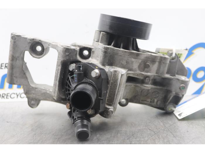 Usagé Support dynamo bas Mini ONE Prix sur demande proposé par Gebr Opdam B.V.
