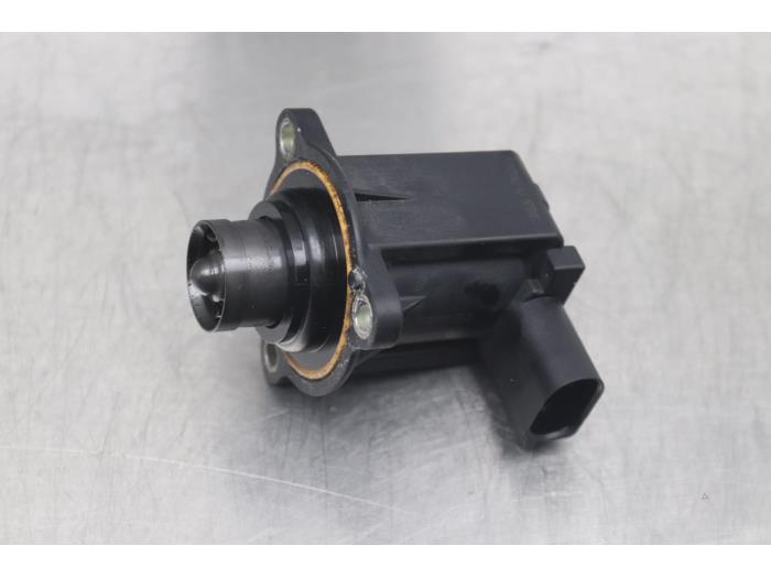 Usagé Régulateur pression turbo Audi A4 Prix € 42,00 Règlement à la marge proposé par Gebr Opdam B.V.