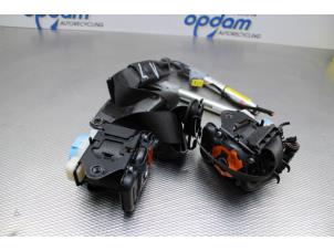 Usagé Kit ceinture de sécurité avant Opel Insignia Sports Tourer 1.4 Turbo 16V Ecotec Prix sur demande proposé par Gebr Opdam B.V.