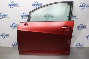 Gebrauchte Tür 4-türig links vorne Seat Ibiza IV (6J5) 1.6 TDI 105 Preis € 90,00 Margenregelung angeboten von Gebr Opdam B.V.