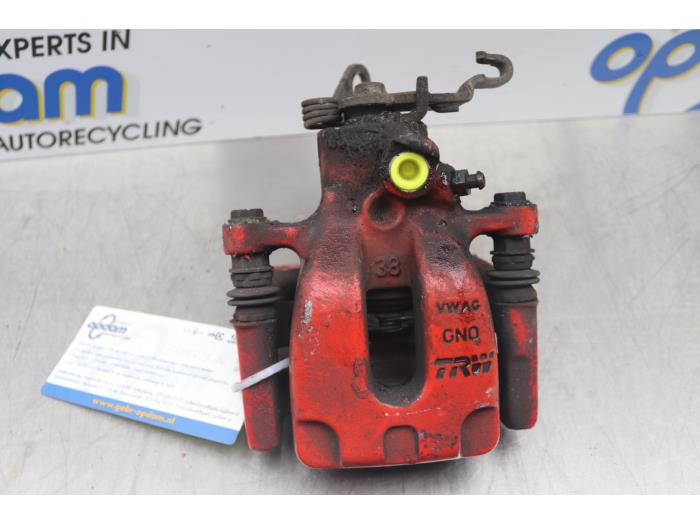 Usagé Etrier de frein arrière gauche Seat Leon (5FB) 2.0 TDI Ecomotive 16V Prix € 20,00 Règlement à la marge proposé par Gebr Opdam B.V.