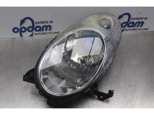 Used Headlight, left Nissan Micra (K12) 1.2 16V Price € 60,00 Margin scheme offered by Gebr Opdam B.V.