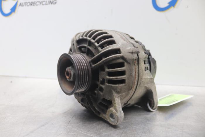 Begagnade Dynamo Audi A4 Avant Quattro (B6) 3.0 V6 30V Pris € 50,00 Marginaltabell erbjuds av Gebr Opdam B.V.