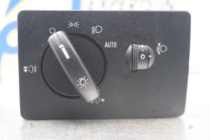 Usados Interruptor de luz Ford Fusion 1.4 16V Precio de solicitud ofrecido por Gebr Opdam B.V.