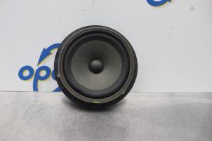 Used Speaker Suzuki SX4 (EY/GY) 1.6 16V 4x2 Price on request offered by Gebr Opdam B.V.