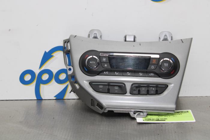Panel de control de calefacción de un Ford Focus 3 Wagon 1.0 Ti-VCT EcoBoost 12V 125 2013