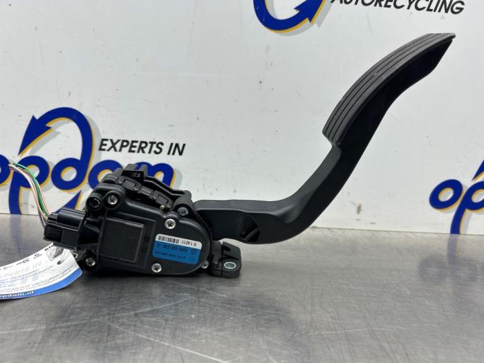 Begagnade Gaspedalsensor Renault Twingo II (CN) 1.2 16V Pris € 30,00 Marginaltabell erbjuds av Gebr Opdam B.V.
