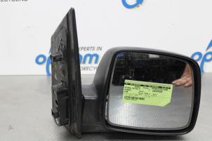 Used Wing mirror, right Hyundai H-300 2.5 CRDi Price on request offered by Gebr Opdam B.V.