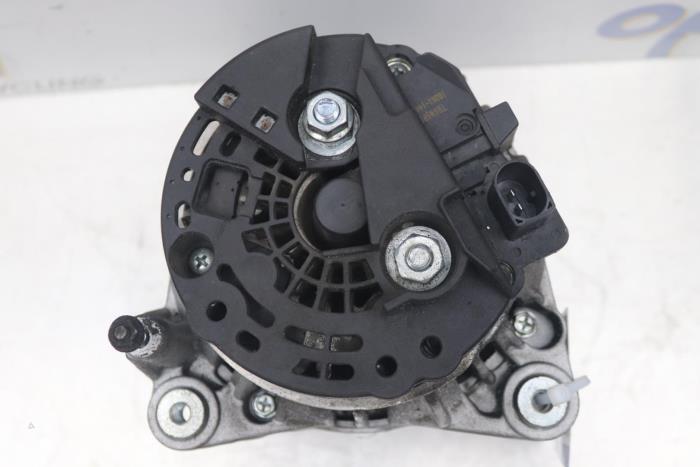 Dynamo van een Seat Leon (1M1) 1.8 20V Turbo 2001