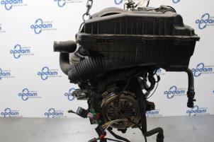 Motor van een Citroën Xsara Picasso (CH) 1.6i 16V 2010