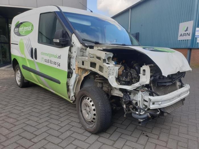 Begagnade Underram Opel Combo 1.3 CDTI 16V Pris € 85,00 Marginaltabell erbjuds av Gebr Opdam B.V.