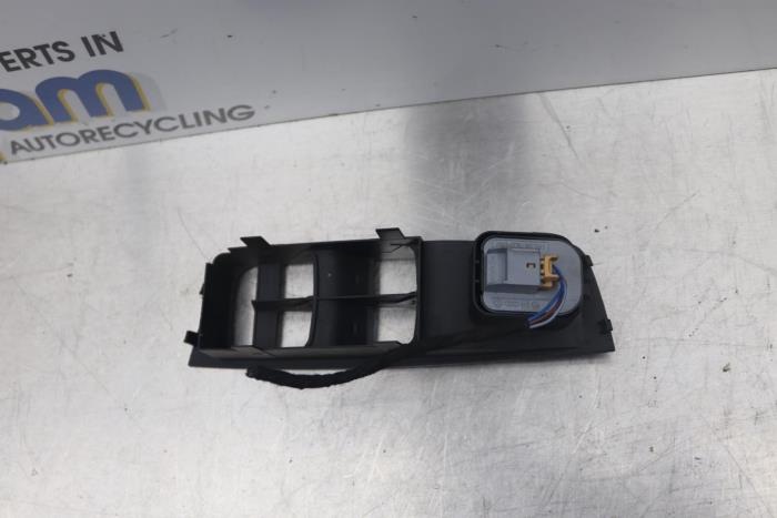 Interruptor de retrovisor de un Audi A1 Sportback (8XA/8XF) 1.2 TFSI 2013