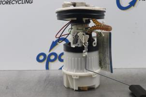 Used Petrol pump Ford Focus C-Max 1.8 16V Price € 60,00 Margin scheme offered by Gebr Opdam B.V.