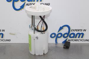 Used Petrol pump Ford Kuga II (DM2) 1.5 EcoBoost 16V 150 Price € 100,00 Margin scheme offered by Gebr Opdam B.V.