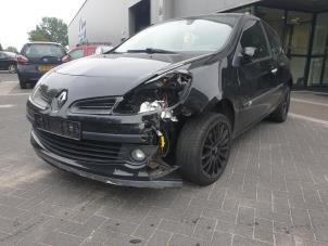 Gebrauchte Getriebe Renault Clio III (BR/CR) 1.6 16V Preis € 300,00 Margenregelung angeboten von Gebr Opdam B.V.