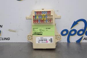 Usagé Boîte à fusibles Kia Cee'd (EDB5) 1.6 CRDi 16V DPF Prix sur demande proposé par Gebr Opdam B.V.